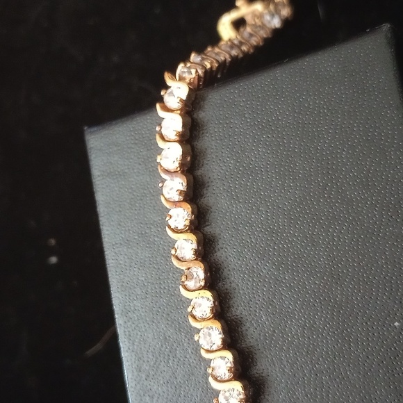 Gold plated silver CZ tennis bracelet - Picture 4 of 4